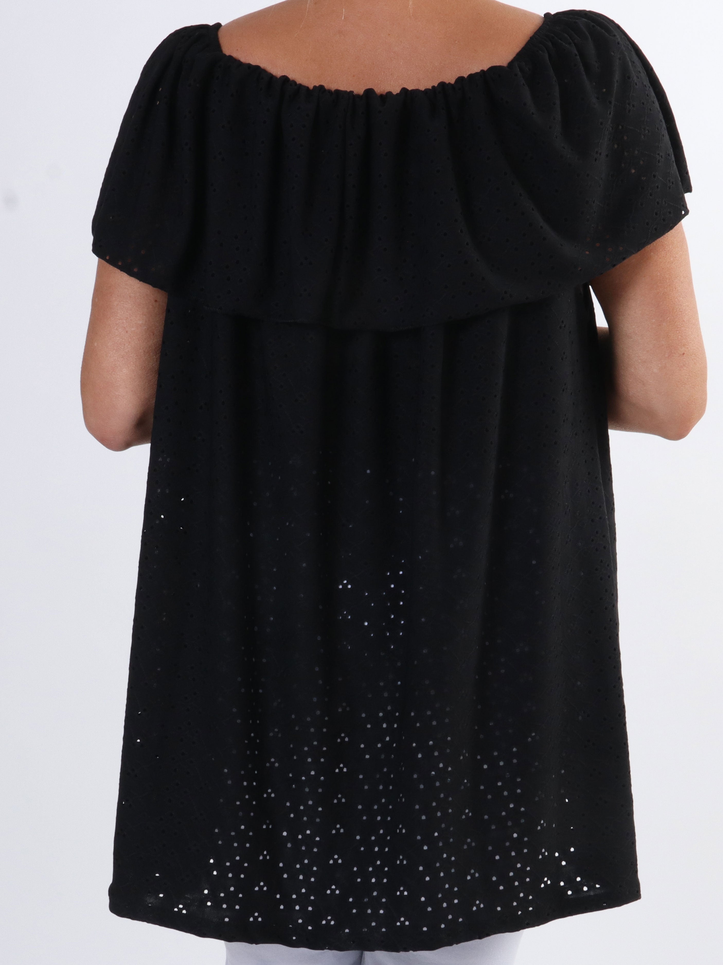 Sienna - Söt stretchig tunika i stora storlekar med broderi anglaise